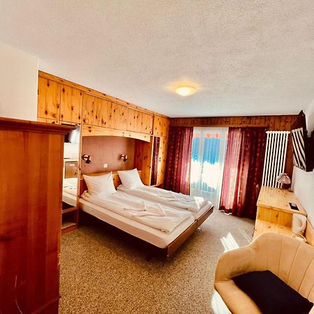 Hotel Old Jnn Клостерс Екстериор снимка